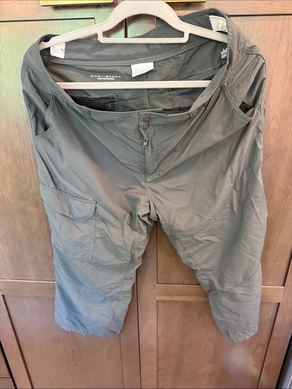 Columbia Olive Green Omni-Shade Cargo Capris